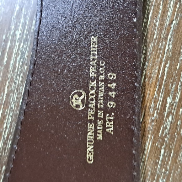 Peacock Feather Vintage 80’s Belt Gold Tone Clasp Genuine Peacock Adjustable - Picture 6 of 10